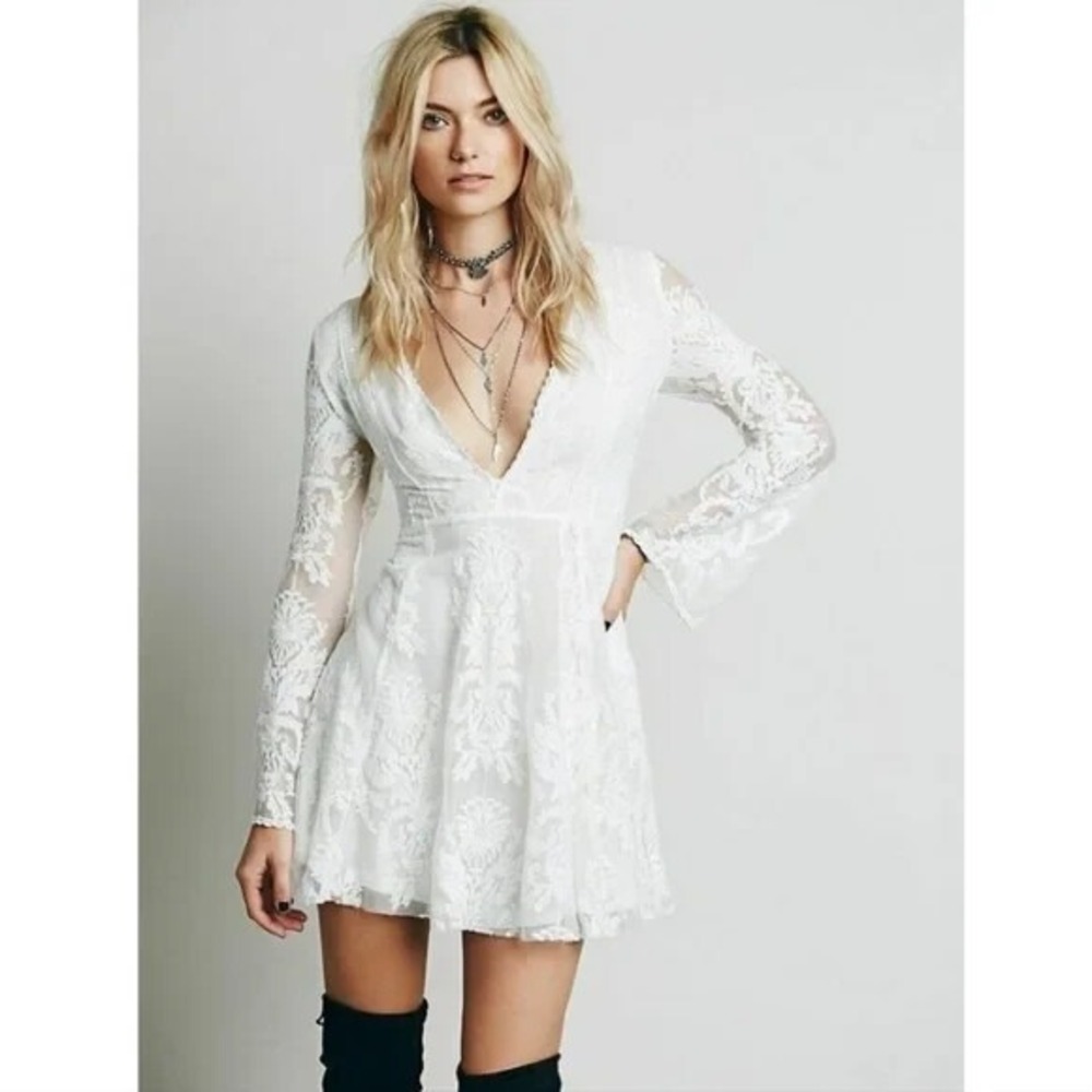 Free People‎ Reign Over Me Dress 4 Sheer Embroidered Lace Bell Sleeve Festival - Picture 2 of 16